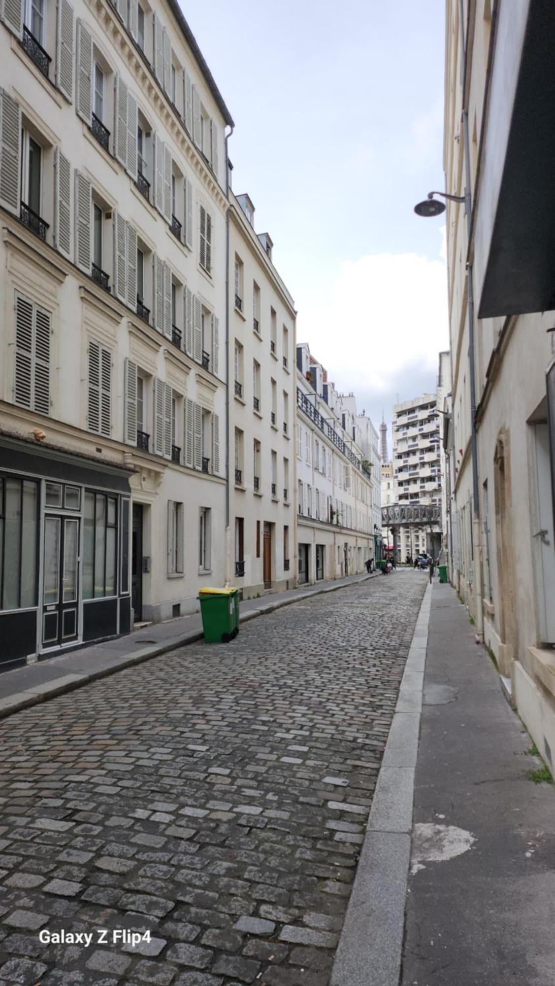 Calme Et Proche Tour Eiffel Apartment ปารีส ภายนอก รูปภาพ